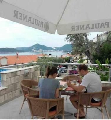 Bmv Room For 2-3 Persons Sveti Stefan Eksteriør billede
