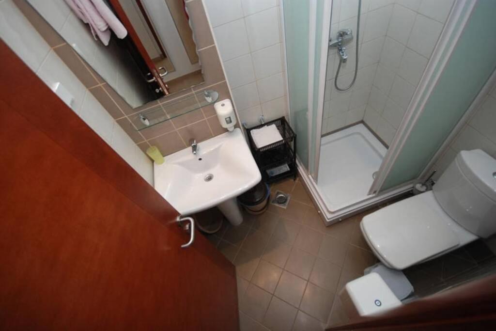 Bmv Room For 2-3 Persons Sveti Stefan Eksteriør billede